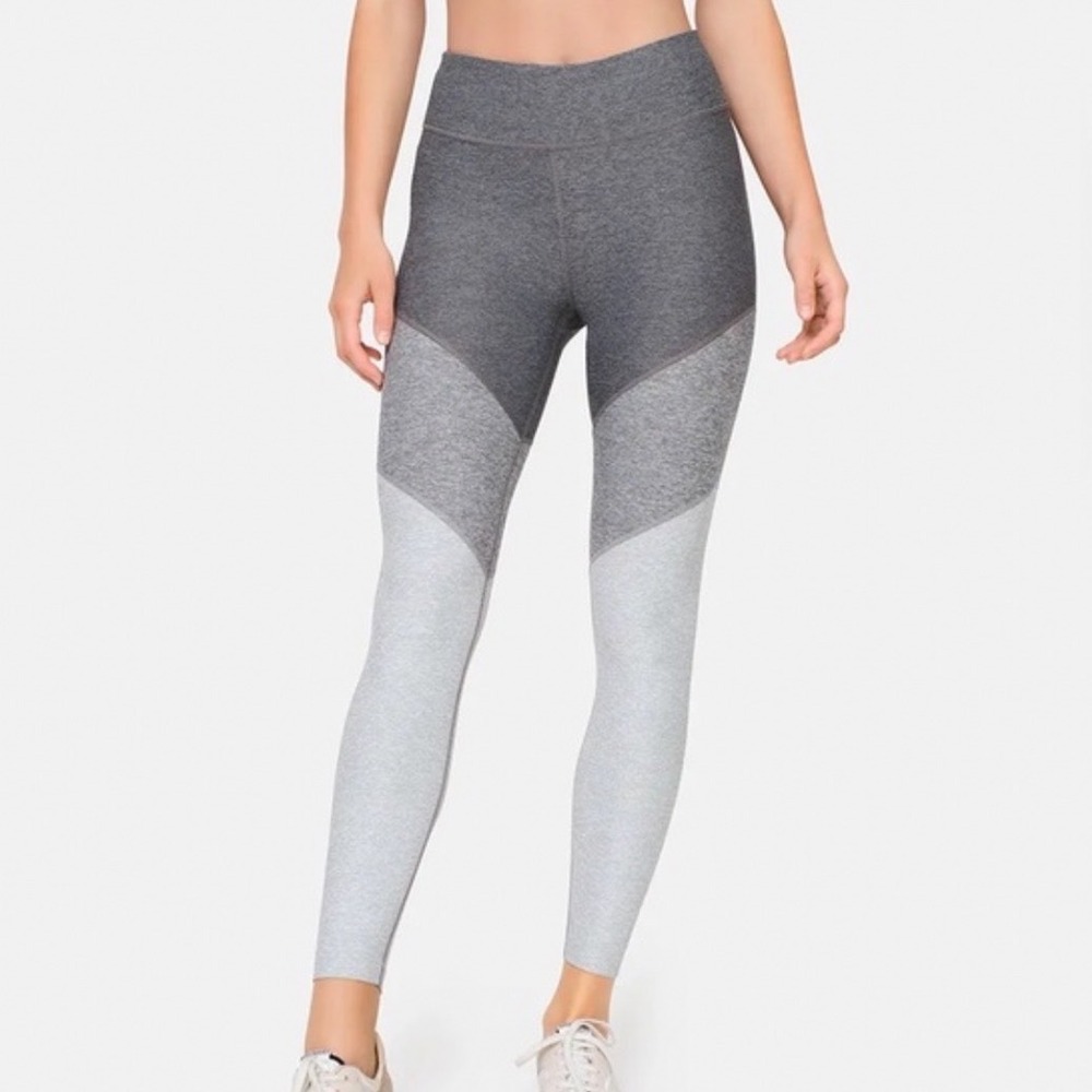 Outdoor Voices Springs 7/8 Leggings Grey Colorblock Textured Medium Activewear